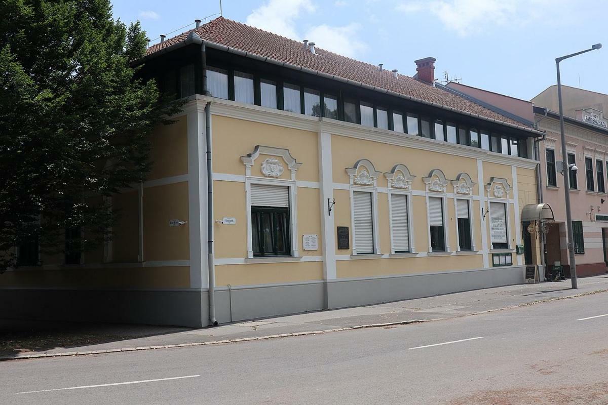 Hotel Szlovak Panzio Bekescsaba Exteriér fotografie